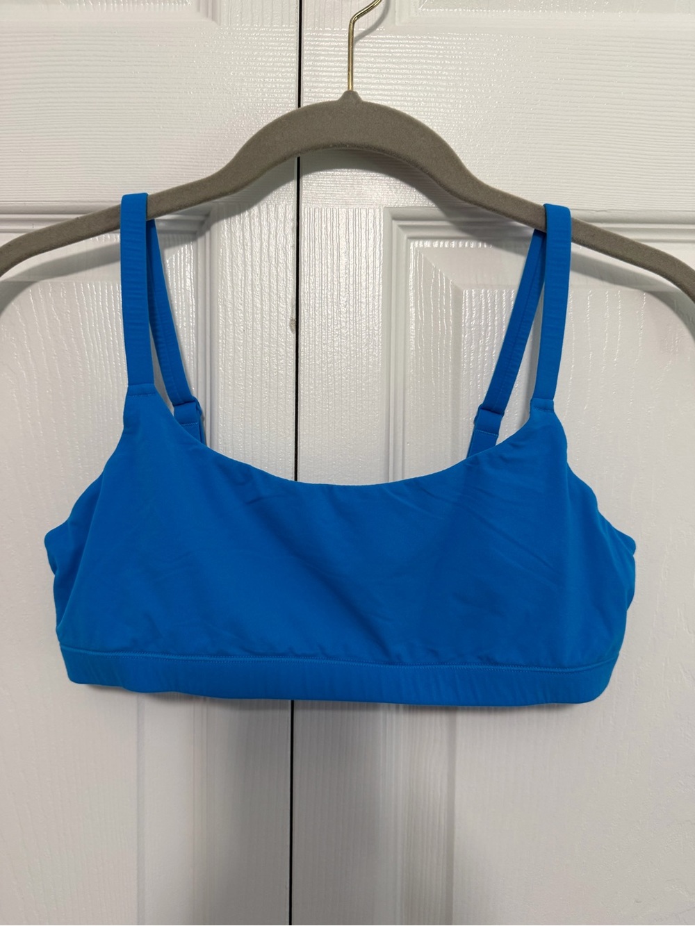 SKIMS Fits Everybody Scoop Bralette in Bright Blue Size Medium VGUC